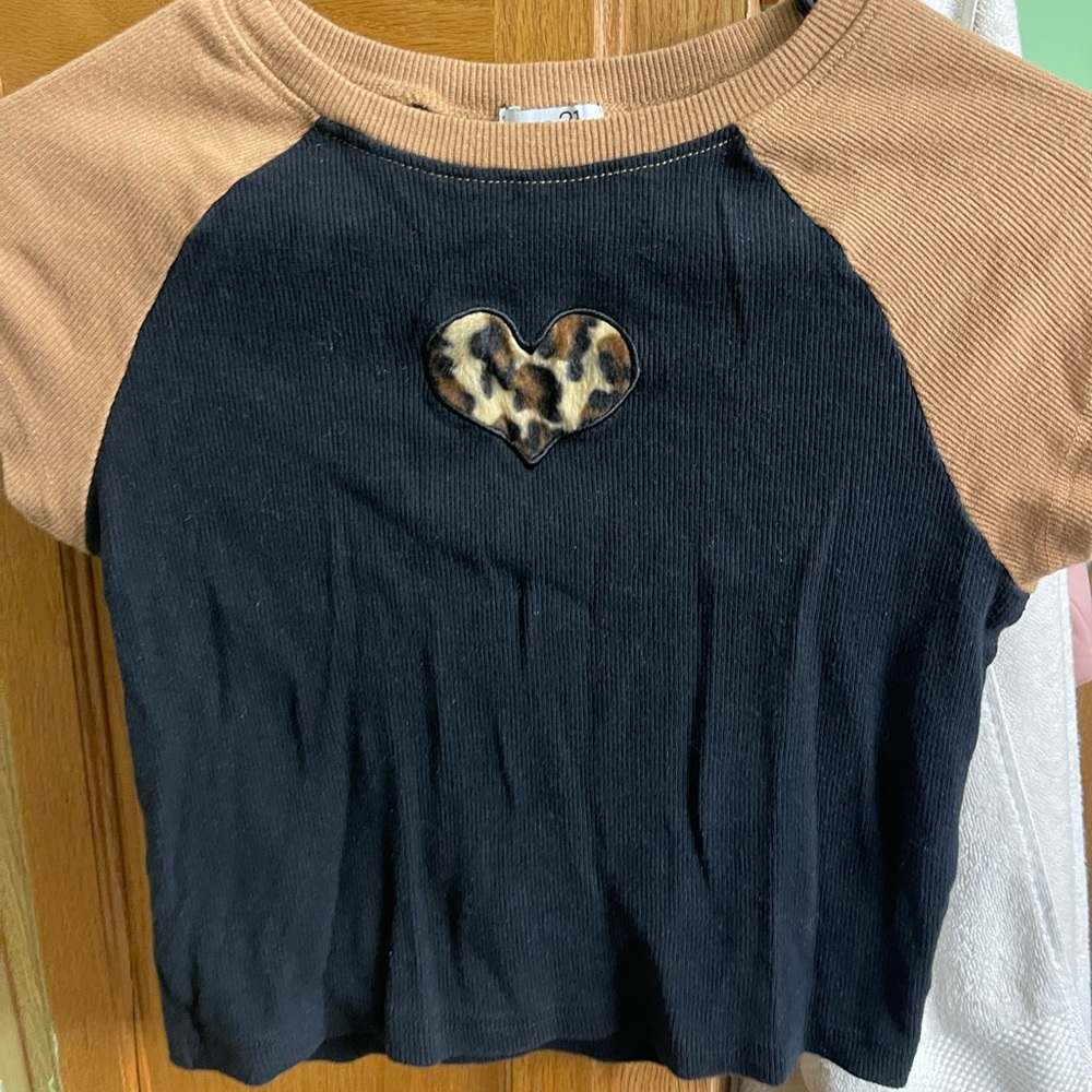 Rue21 Fitted Top with Fuzzy Cheetah Print Heart